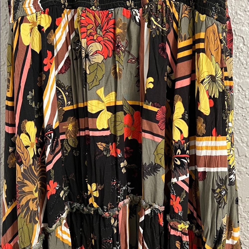 ABEL THE LABEL SMOCKED HALTER TIERED FLORAL MAXI DRESS SIZE LARGE - Picture 6 of 16